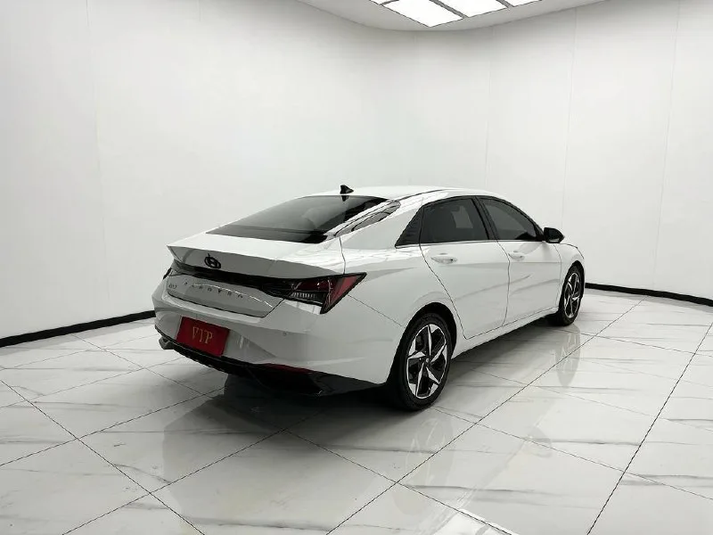Hyundai Elantra, 2022 — фото 4